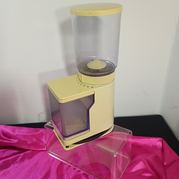 Vintage Braun 4045 Aromatic Burr Coffee Grinder Works Great Tested. - Picture 9 of 12